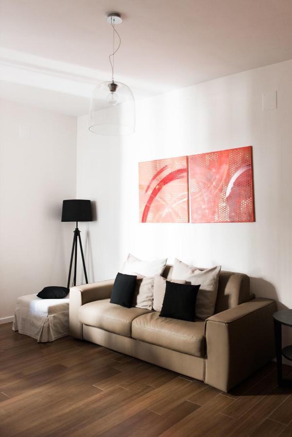 Starhost - Golden Apartments Salerno Esterno foto