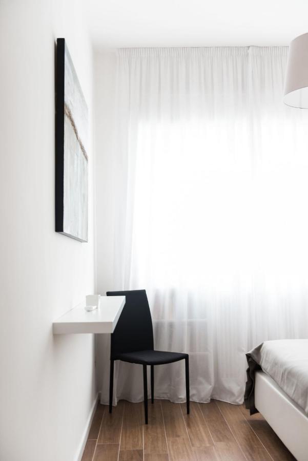 Starhost - Golden Apartments Salerno Esterno foto